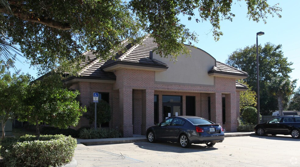 More Photos Of 115 Penman Rd, Neptune Beach Medical For Lease