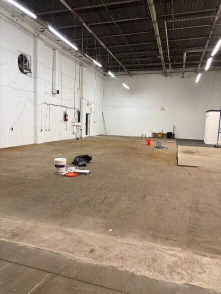 More Photos Of 2424 State Rd, Bensalem Warehouse For Lease