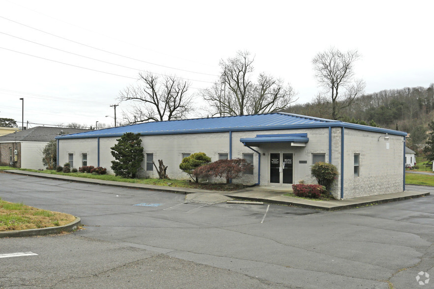 Primary Photo Of 3006 Tazewell Pike, Knoxville Freestanding For Lease