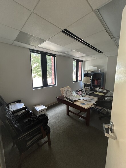 More Photos Of 400 Foxcroft Ave, Martinsburg Office For Lease