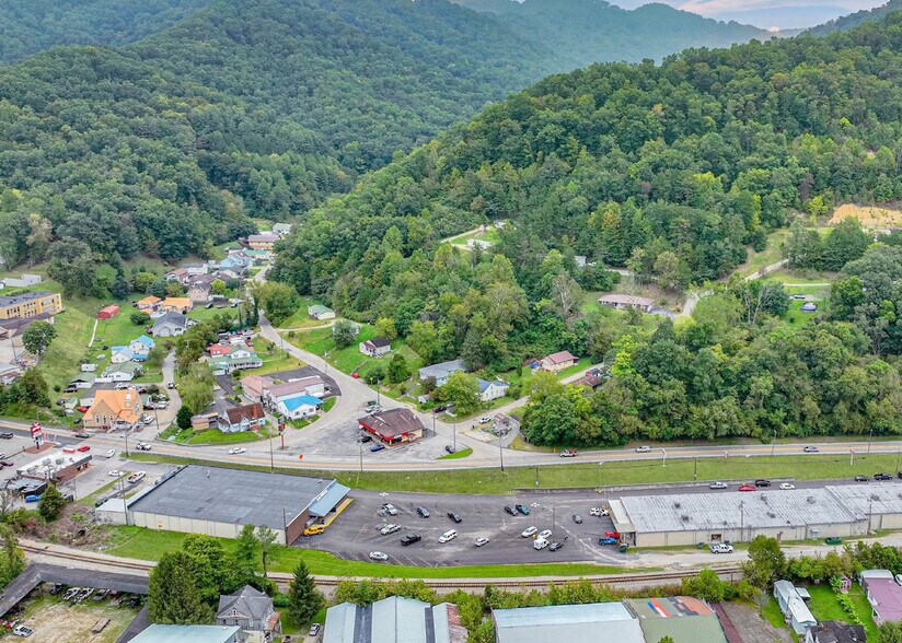 More Photos Of 236 Mall Rd, Danville General Retail For Sale