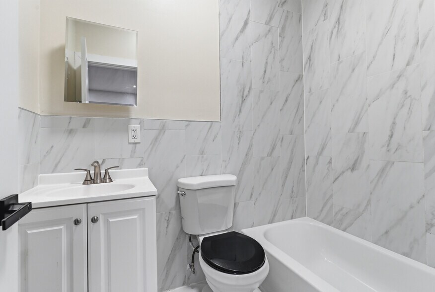 More Photos Of 358-360 S Orange Ave, Newark Apartments For Sale