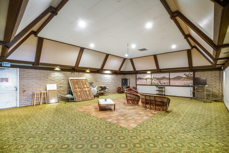 More Photos Of 4070 Country Rd 89, Dunnigan Restaurant For Sale
