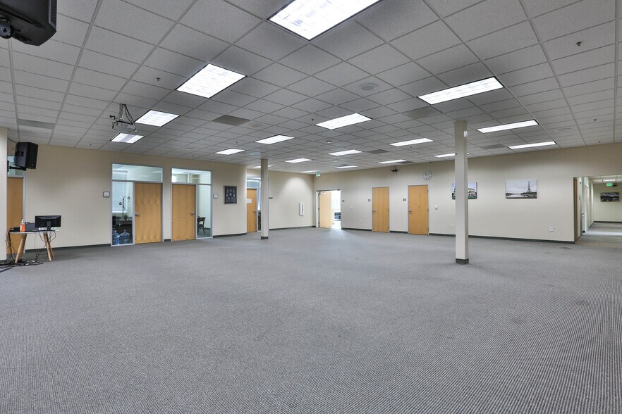 More Photos Of 2077 Gold St, San Jose Office For Lease