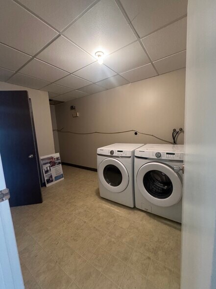 More Photos Of 5004A 50 St, Beaumont General Retail For Lease