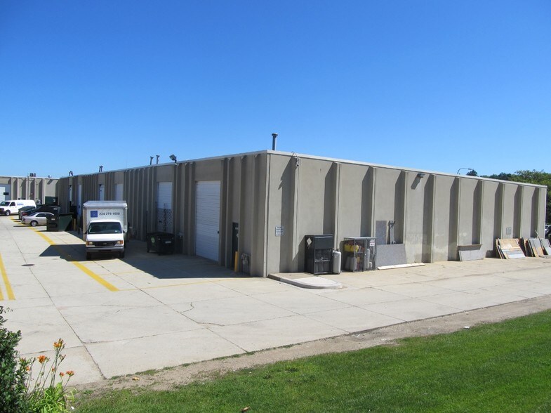 More Photos Of 400-428 W 5th Ave, Naperville Light Distribution For Lease