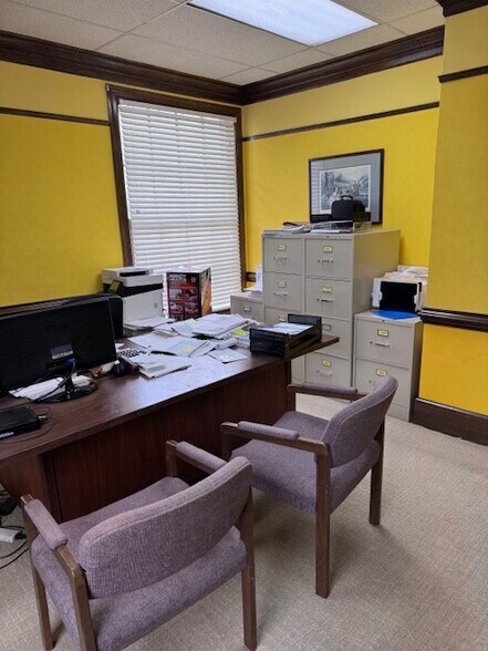 More Photos Of 1433 Emerywood Dr, Charlotte Office For Lease