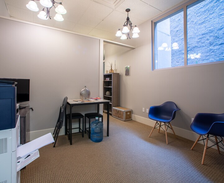 More Photos Of 180 Lithia Way, Ashland Office Residential For Sale