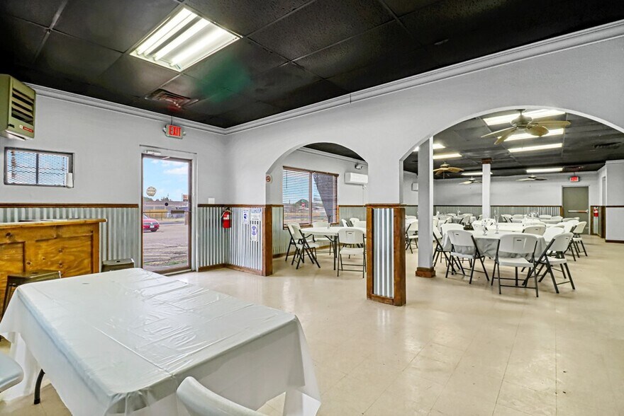 More Photos Of 406 S Jackson Ave, Odessa Lodge Meeting Hall For Lease
