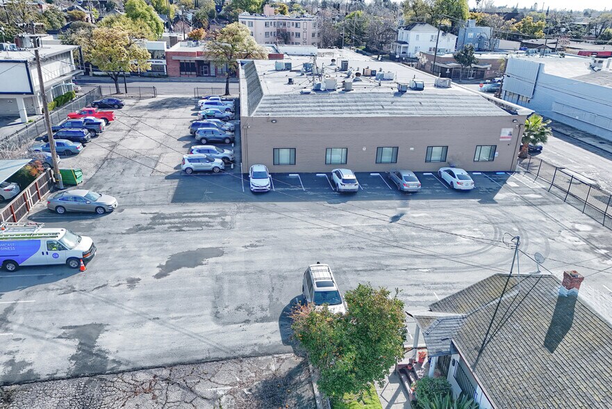 More Photos Of 33 E Magnolia St, Stockton Office For Lease
