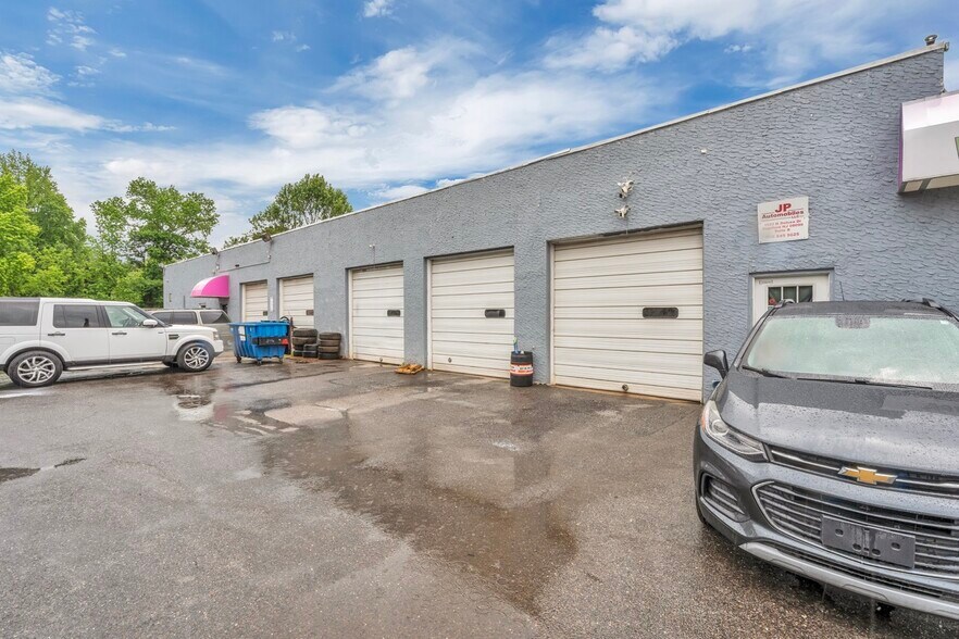 More Photos Of 1333 Delsea Dr, Deptford Auto Dealership For Sale