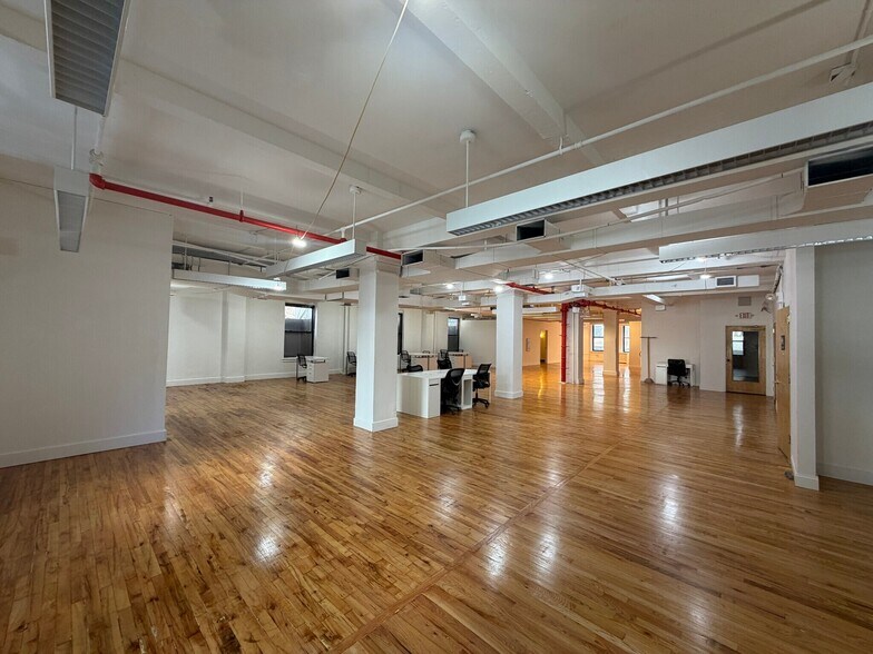 More Photos Of 115-117 W 27th St, New York Office For Lease