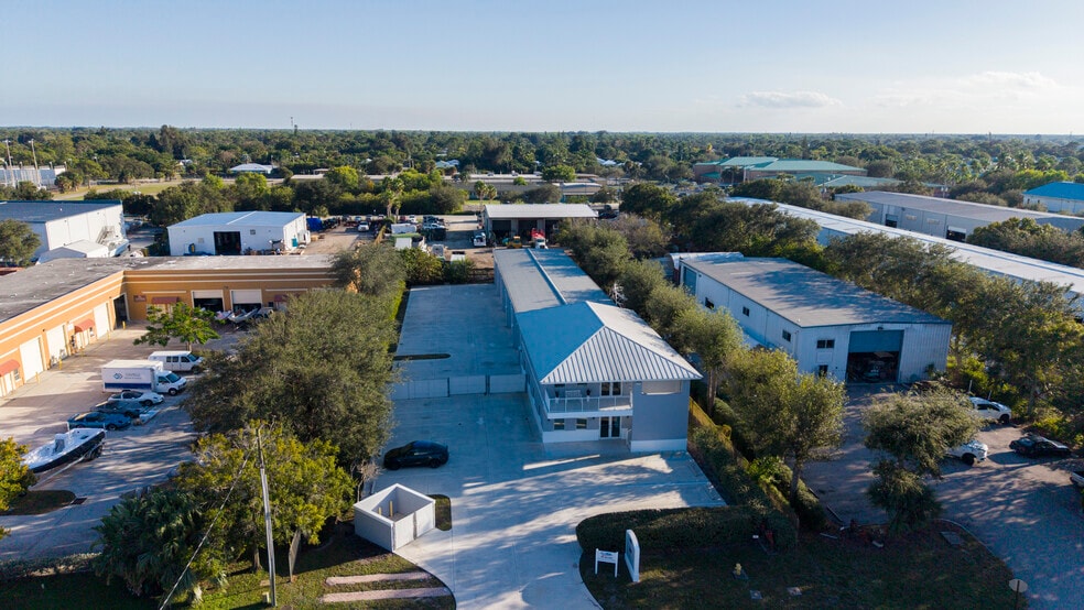 More Photos Of 3322 SE Gran Park Way, Stuart Warehouse For Sale