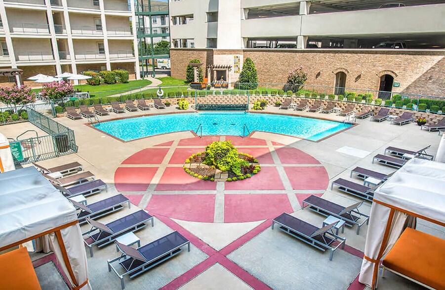 More Photos Of 301-409 N Walker Ave, Oklahoma City Apartments For Lease