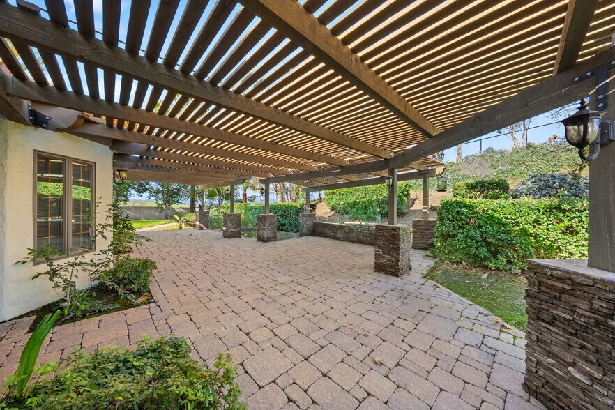 More Photos Of 41309 Avenida Biona, Temecula Winery Vineyard For Sale