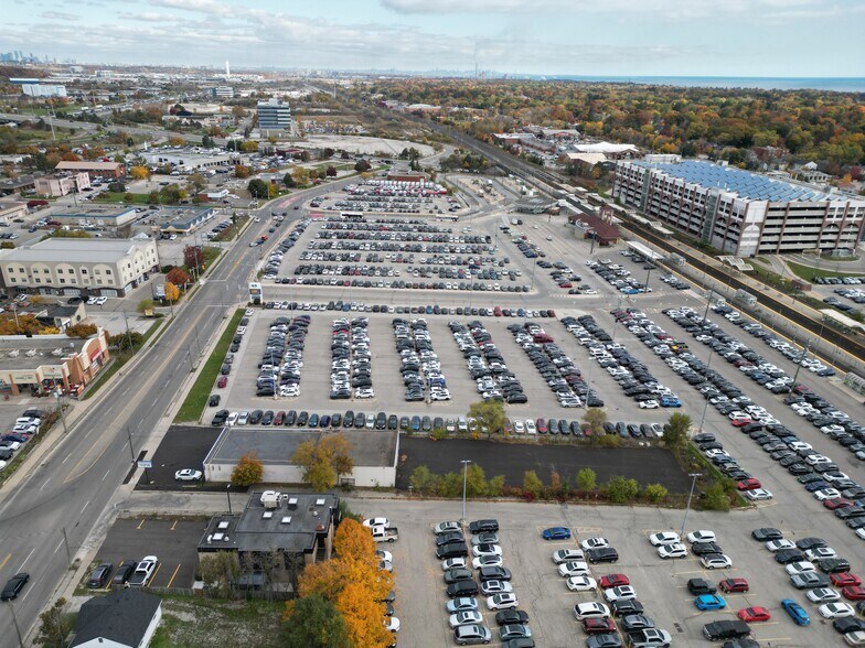 More Photos Of 142 Cross Ave, Oakville Auto Repair For Sale