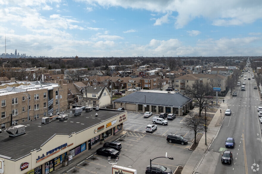 More Photos Of 3535 N Central Ave, Chicago Bank For Sale