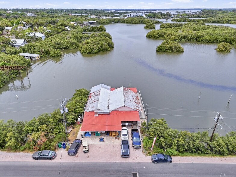 More Photos Of 505 3rd St, Cedar Key Restaurant For Sale