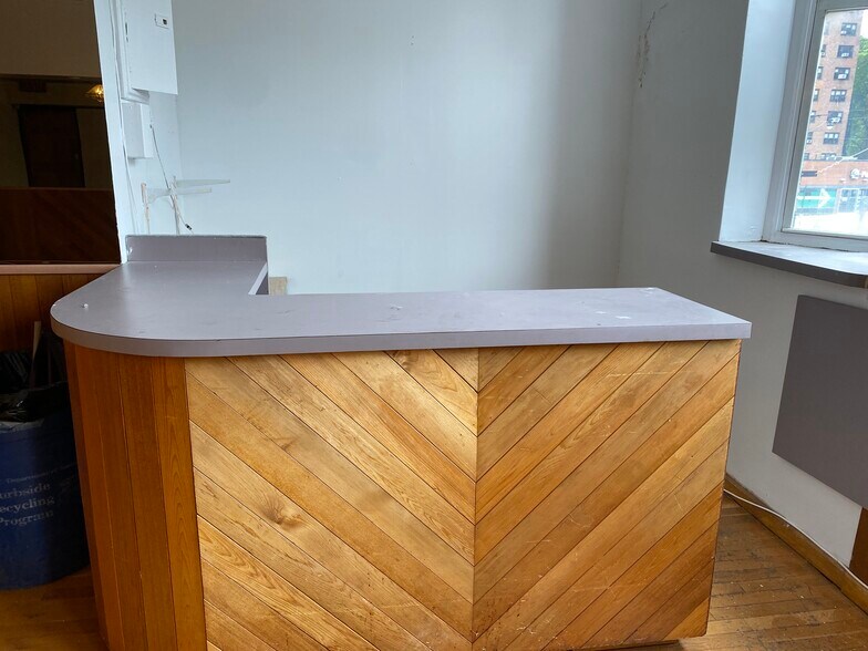 More Photos Of 1914 3rd Ave, New York Storefront Retail Office For Lease