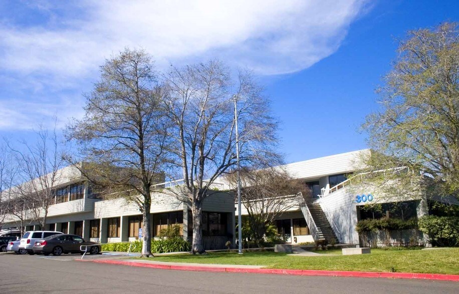 More Photos Of 300 Tamal Plz, Corte Madera Office Residential For Lease