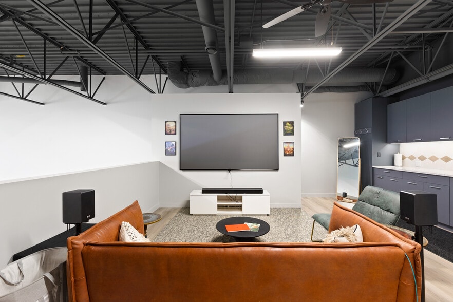 More Photos Of 1750 120 Av NE, Calgary Warehouse For Sale