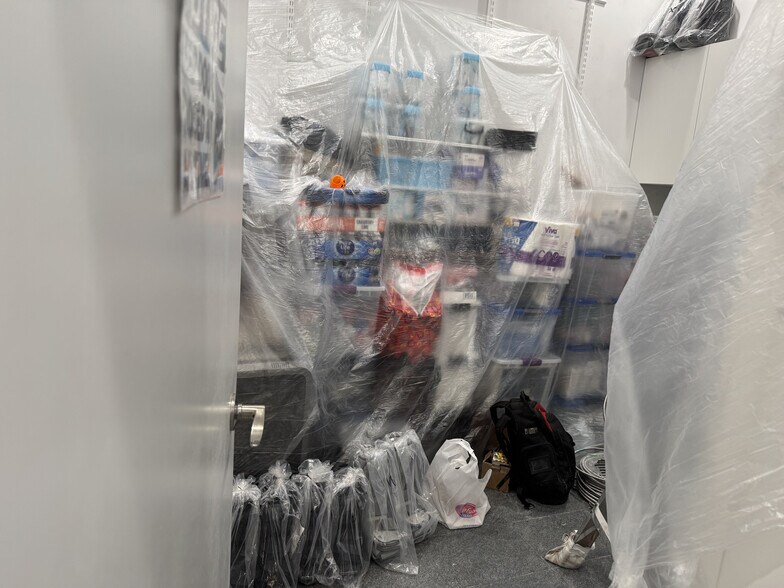 More Photos Of 321 Starr St, Brooklyn Storefront For Lease