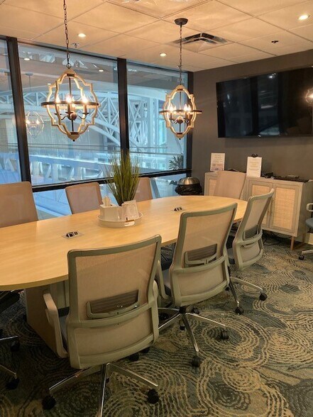 More Photos Of 515 N Flagler Dr, West Palm Beach Coworking Space