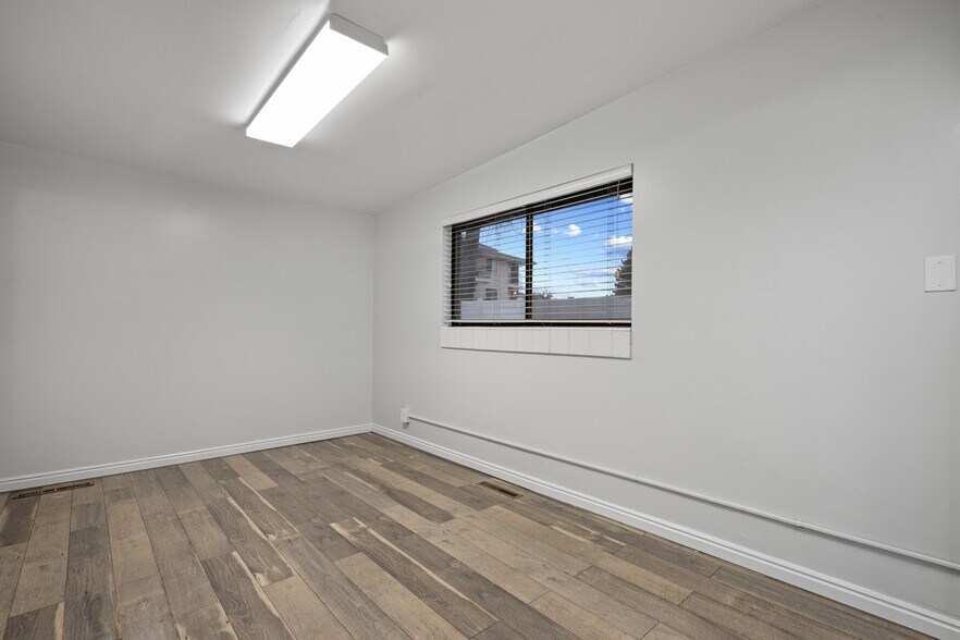 More Photos Of 9386 S Redwood Rd, West Jordan Office For Sale
