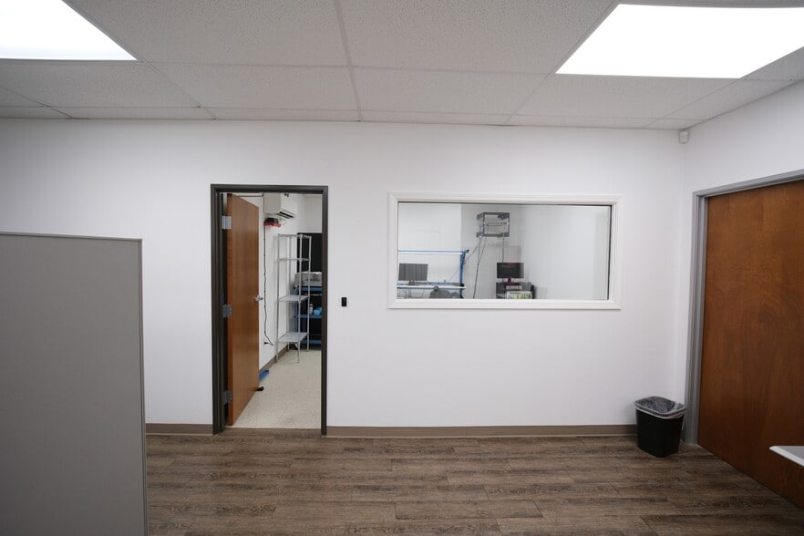 More Photos Of 13630 Immanuel Rd, Pflugerville Light Manufacturing For Lease