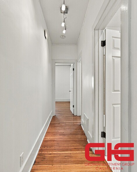 More Photos Of 846 N Harvard Blvd, Los Angeles Apartments For Sale