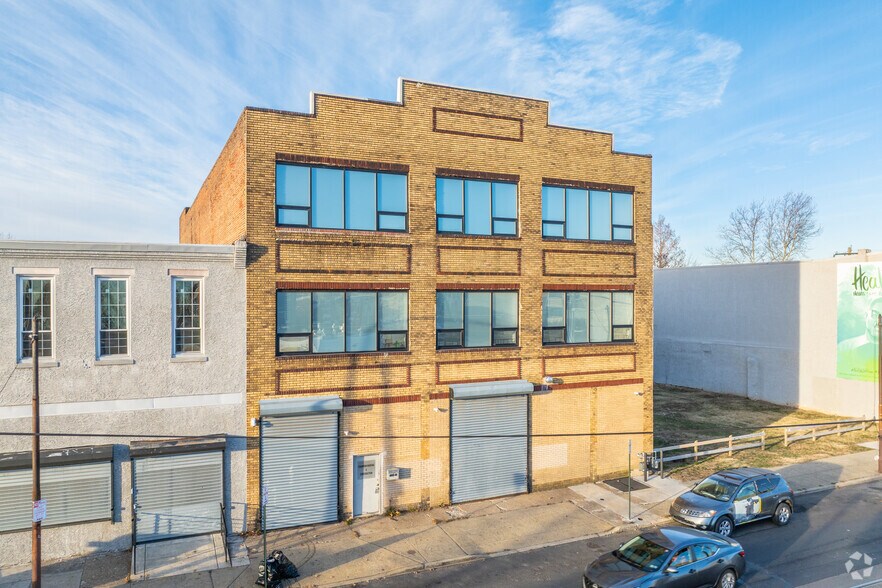 More Photos Of 2446-50 Germantown Ave, Philadelphia Flex For Sale