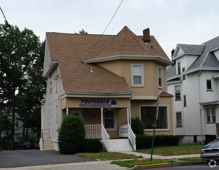 More Photos Of 770-772 Kearny Ave, Kearny Office For Lease