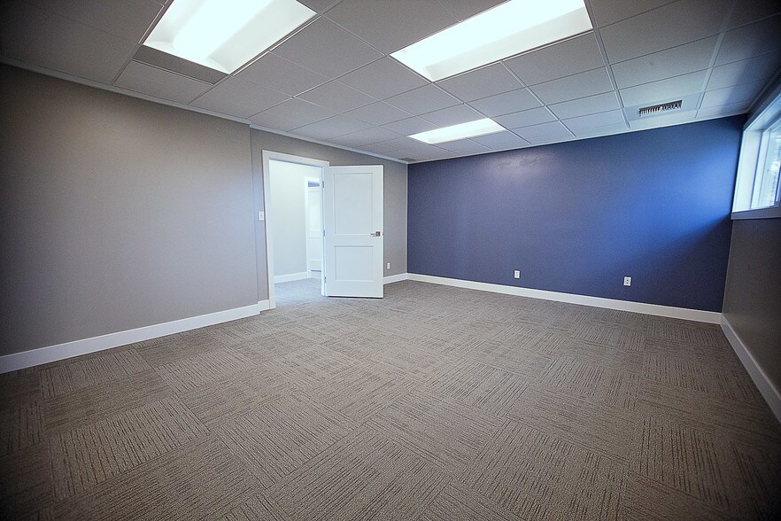 More Photos Of 605 S Kuner Rd, Brighton Office For Lease