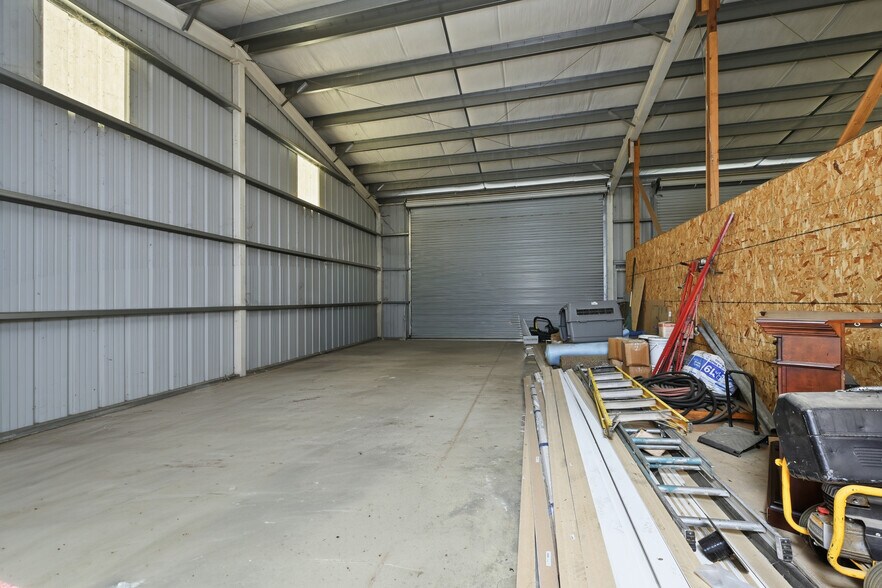 More Photos Of 3511 Redwood St, Clearlake Freestanding For Sale