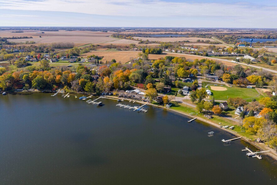 More Photos Of 805 Main St, Madison Lake Restaurant For Sale