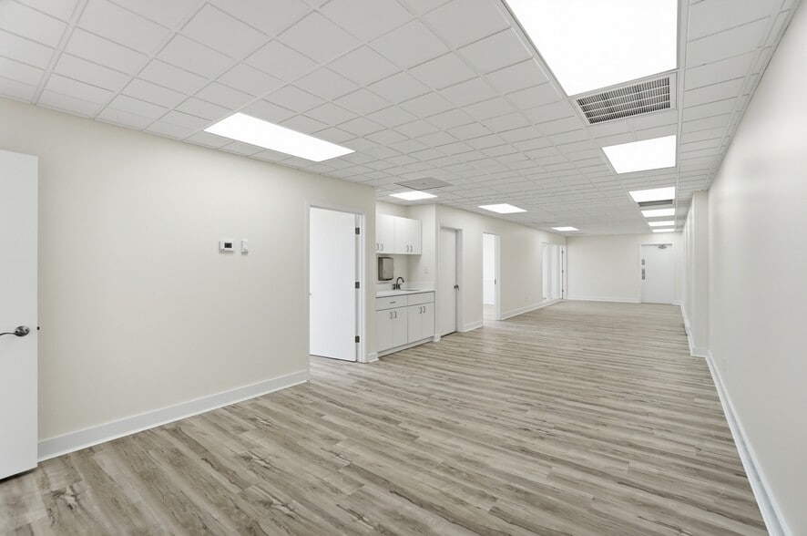 More Photos Of 1550 Magnolia Dr, Cincinnati Warehouse For Lease
