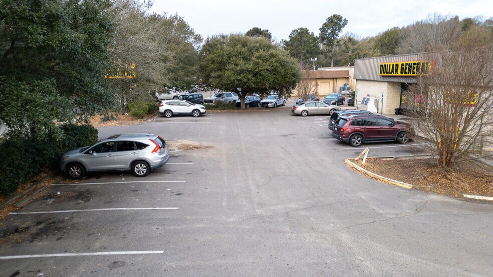 More Photos Of 1110 Richland Ave E, Aiken General Retail For Sale