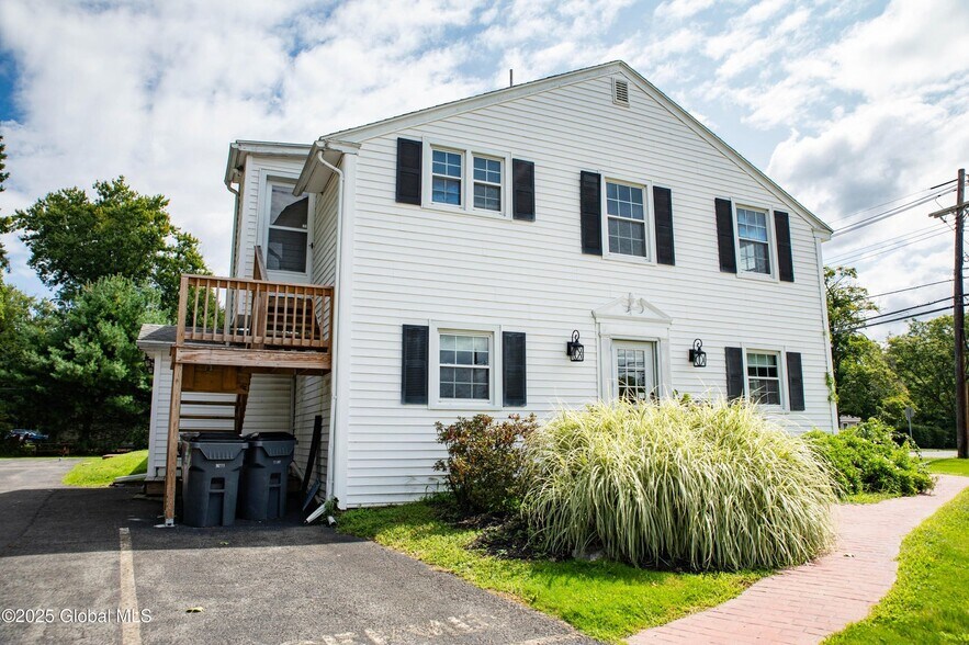 More Photos Of 205 Delaware Ave, Delmar Loft Creative Space For Lease