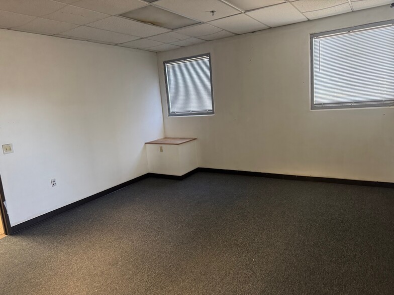 More Photos Of 12368 Valley Blvd, El Monte Manufacturing For Lease