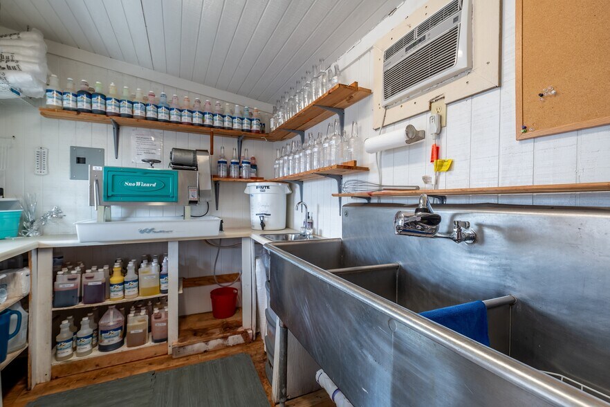 More Photos Of 122 N Green St, Hawkins Land For Sale