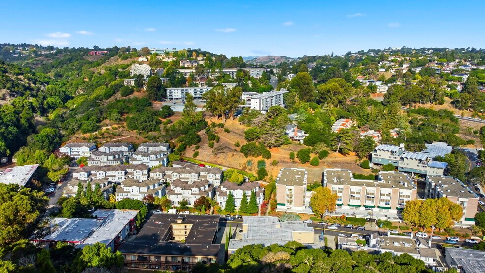More Photos Of 2421 Carlmont Dr, Belmont Apartments For Sale