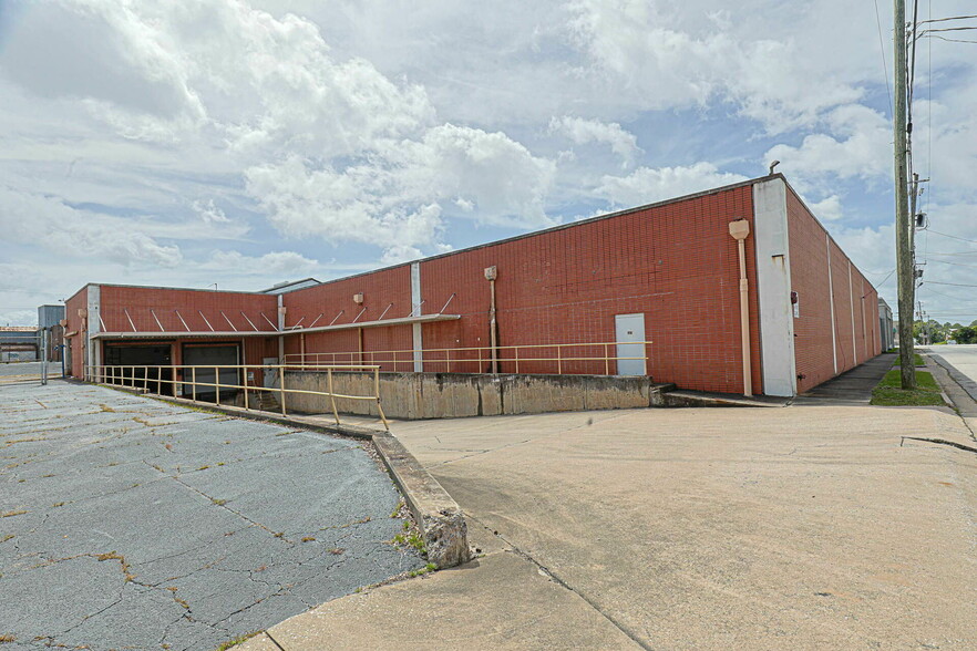More Photos Of 1323 11th Ave, Columbus Industrial For Sale