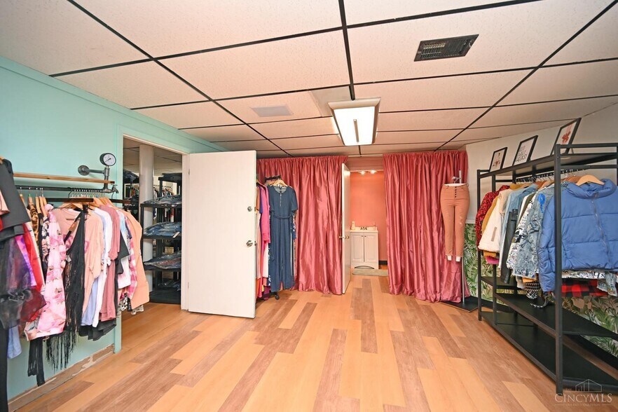 More Photos Of 3896 Reading Rd, Cincinnati Apartments For Sale