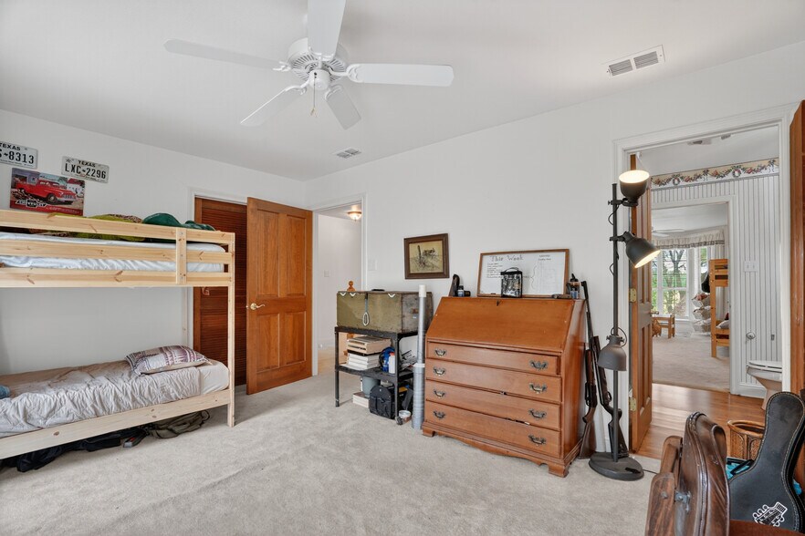 More Photos Of 14145 US-281, Santo Specialty For Sale