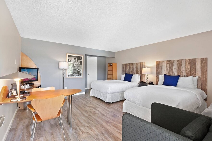 More Photos Of 1655 County Road 39, Southampton Hotel For Sale