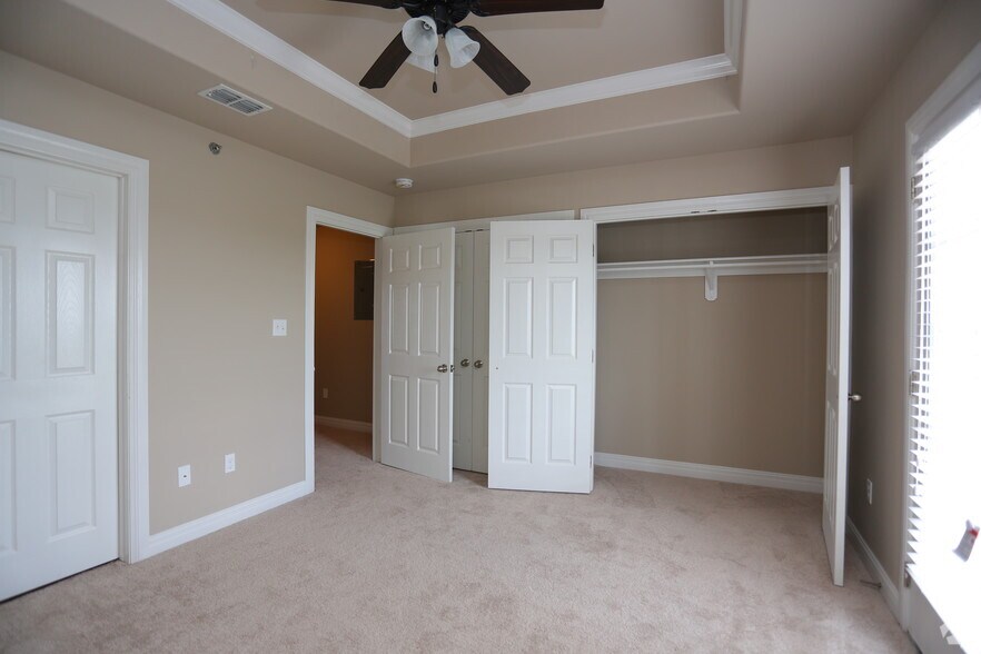 More Photos Of 680 E Ocean Blvd, Los Fresnos Apartments For Lease