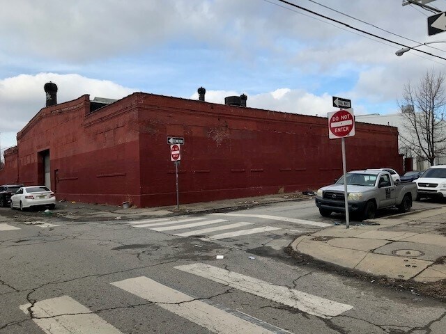 More Photos Of 1701 Germantown Ave, Philadelphia Warehouse For Lease