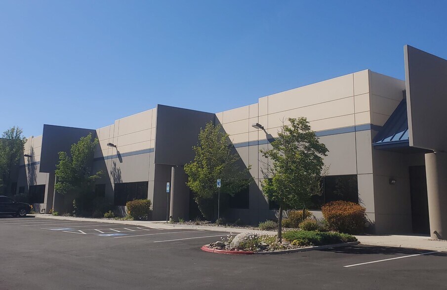 More Photos Of 990 S Rock Blvd, Reno Warehouse For Lease