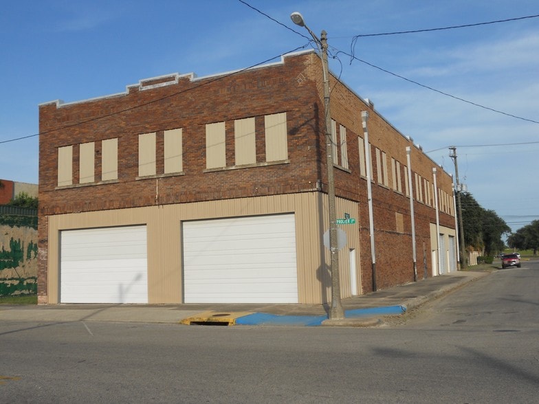 Primary Photo Of 400 Procter St, Port Arthur Warehouse For Lease