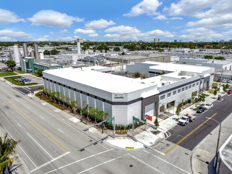 More Photos Of 221 NE 67th St, Miami Warehouse For Sale
